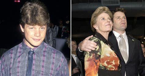 How Patty Duke’s Son Sean Astin Found Out Who His Real。